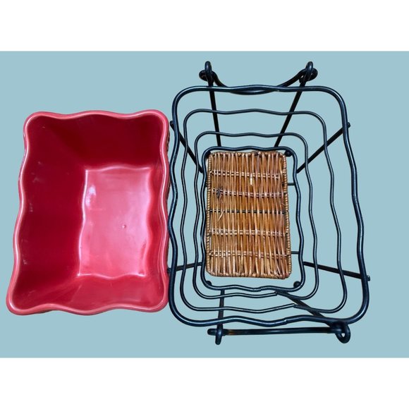 Temp-tations Temptations by Tara 1 Quart Casserole Dish Wire Basket Hot Plate - Picture 6 of 8